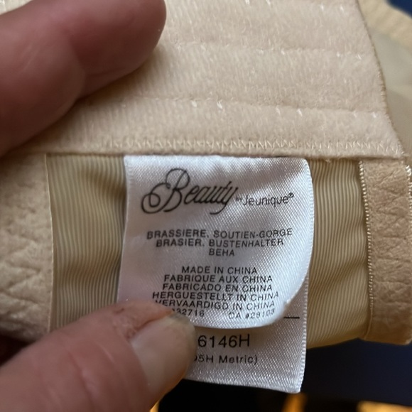 Like new Beauty by Jeunique nude color bra size 46G. - Picture 4 of 5